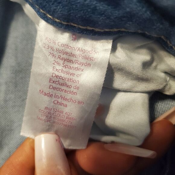 No Boundaries Embellished Jean Shorts Size 9 - Picture 6 of 7